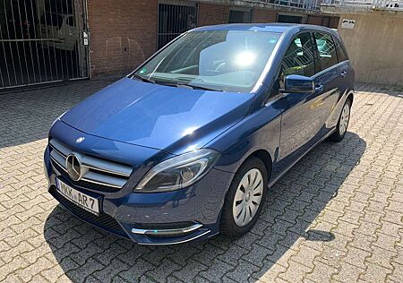 Mercedes-Benz B 200 (BlueEFFICIENCY)