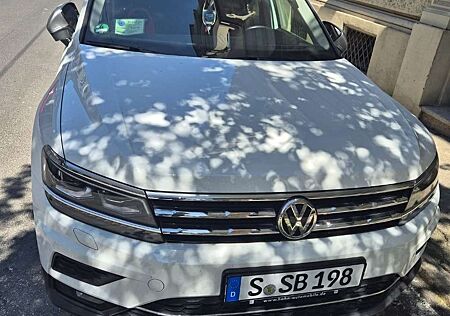 VW Tiguan Volkswagen 2.0 TDI SCR 4MOTION DSG Elegance