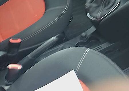Lancia Ypsilon Y 1.2 16v MOMODesign
