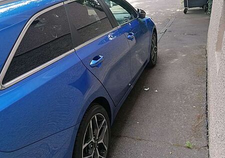 Kia XCeed Ceed SW / cee'd SW Ceed SW 1.5 T-GDI DCT7 OPFGT Line