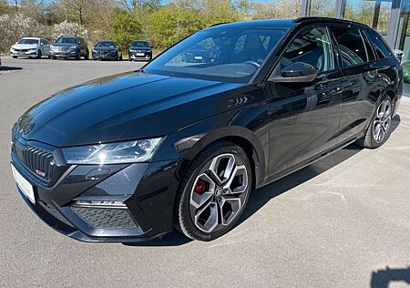 Skoda Octavia 2,0TDi Combi RS Pano 19" Alcan. Massage