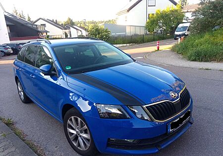 Skoda Octavia Combi UFFR. AndroidAppleCarPlay Navi PDC SHzg.WLAN