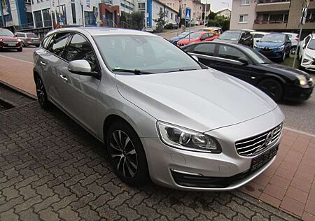 Volvo V60 D3 Geartronic Linje Svart/Bi-Xenon/Schiebeda