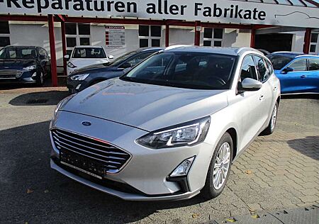 Ford Focus Turnier 1.0 EcoBoost 'Titanium'