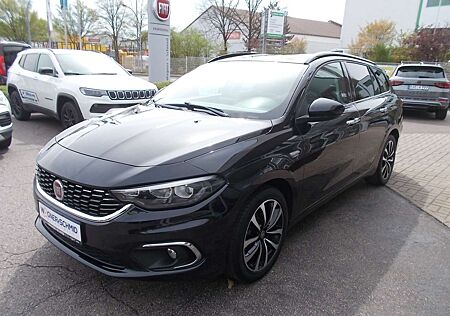 Fiat Tipo Kombi Lounge 1.4 T-Jet + Navi + Xenon