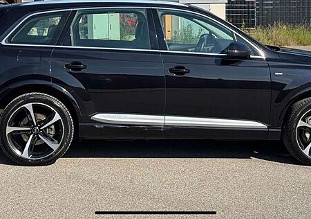 Audi Q7 50 TDI quattro tiptronic