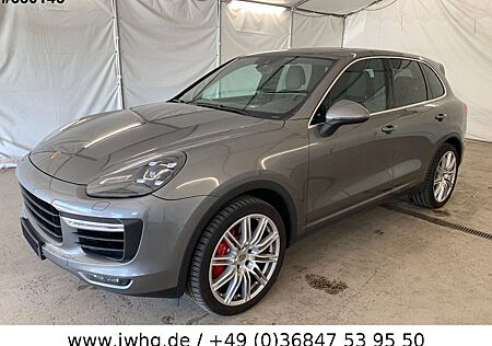 Porsche Cayenne Turbo LED 20"Nav 4xSihz Pano Kam Luftfed