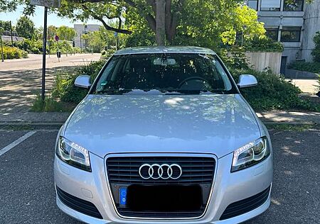 Audi A3 8P S-line Sportback 1.6 Sonderausstattung