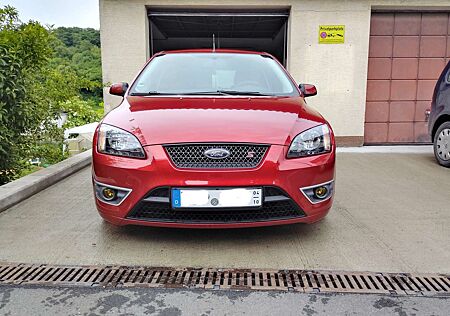 Ford Focus Zetec S