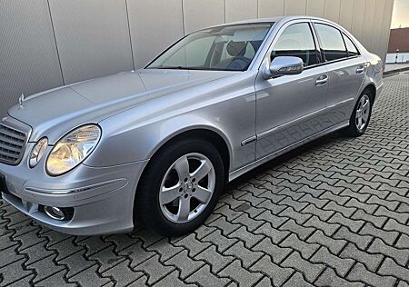 Mercedes-Benz E 200 185PS, Navi, Automatik,Klimaautomatik,SHZ,Tempomat