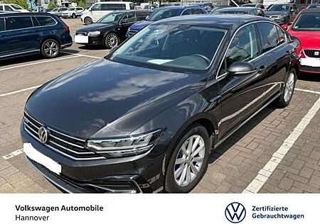 VW Passat Volkswagen GTE 1.4 TSI DSG Navi LED DigCockpit ACC P