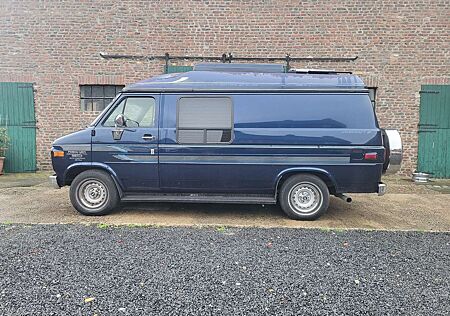 Chevrolet Chevy Van G20 6,5 Diesel Starcraft Camper High Top LE Series