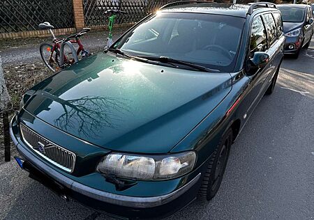 Volvo V70 2.4T