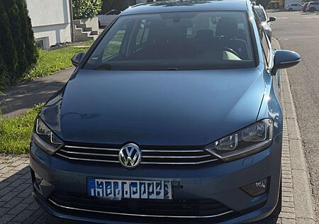 VW Golf Sportsvan Volkswagen Golf VII Sportsvan Diesel 2.0 TDI
