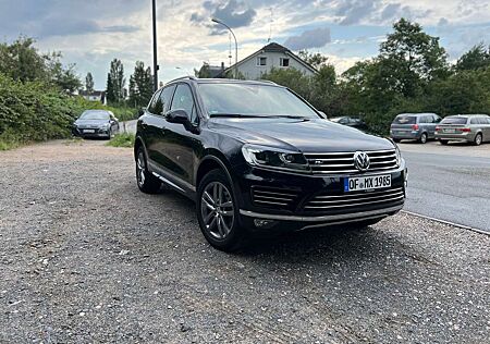 VW Touareg Volkswagen 3.0 TDI R-Line | Xenon | Navi | Pano | Tempomat | Kamera