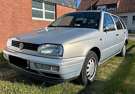 VW Golf Variant Volkswagen 1.8 Family
