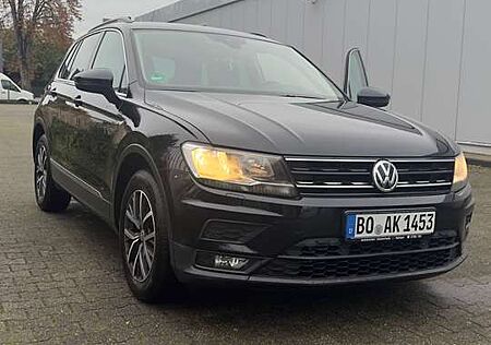 VW Tiguan Volkswagen 2.0 TDI SCR (BlueMotion Technology) DSG Trendline