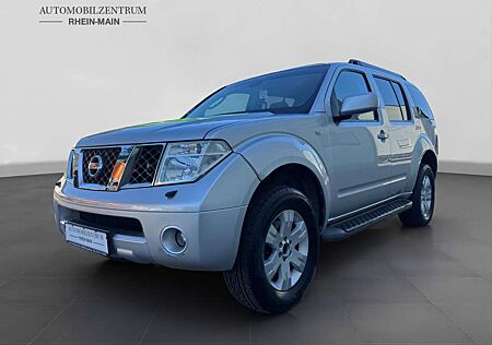 Nissan Pathfinder 2.5 dCi Premium VOLLAUSSTATTUNG 7-Sitzer