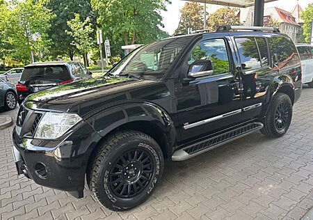 Nissan Pathfinder 3.0 dCi LE,7Sitze,Leder