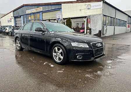 Audi A4 LIMOUSINE Beschreibung lesen
