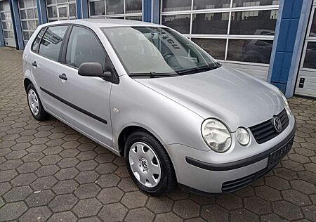 VW Polo Volkswagen IV Basis/5 türig/AHK/HU neu