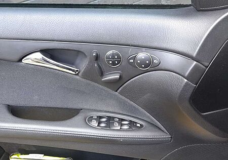 Mercedes-Benz E 350 4Matic Automatik Elegance BusinessEDITION