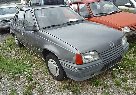 Opel Kadett Automatik LS 1.3 / 4-türig/ 2. Hand /wenig km/Oldtimer