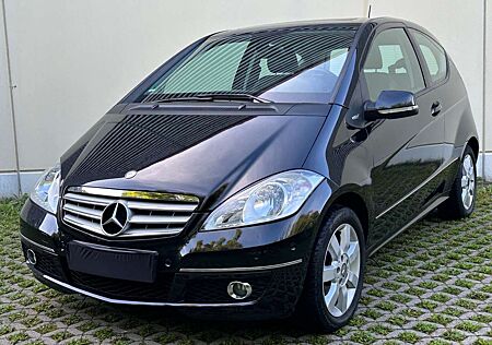 Mercedes-Benz A 200 Avantgarde | PDC | AHK | SHZ |