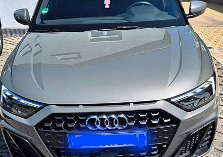 Audi A1 40 TFSI Sportback S tronic S line