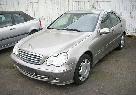 Mercedes-Benz C 200 CDI *Euro 4 *1.Halter