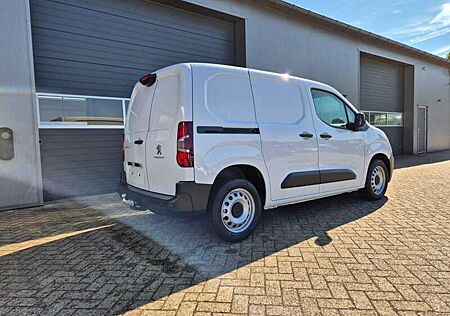 Peugeot Partner 1.5 BlueHDI 102PS 2-Sitzer AHK Klima Radio Apple C