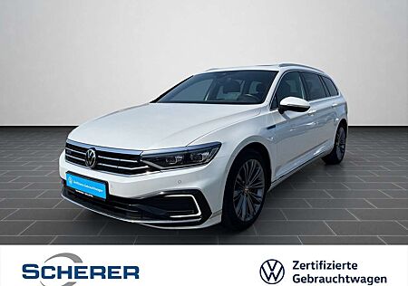 VW Passat Variant Volkswagen GTE DSG/AHK/STHZ/HUD/PANO/NAV/LM