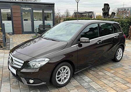 Mercedes-Benz B 200 CDI Automatik *Navi*SHZ*PDC*Sitz-Komf-Paket*