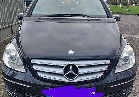 Mercedes-Benz B 170