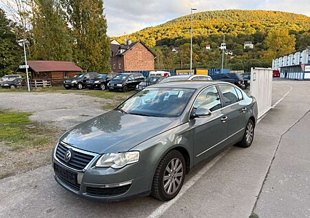 VW Passat Volkswagen 1.6 Lim. Comfortline/Automatik/Navi/AHK
