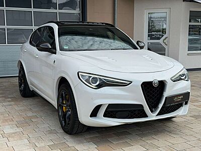 Alfa Romeo Stelvio Quadrifoglio Q4*Harman/Kardon*Carbon*