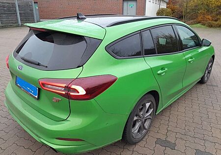 Ford Focus Turnier 2.3 EcoBoost STX Automatik S&S