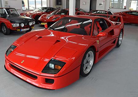 Ferrari F40 Service neu * Classiche zertifiziert