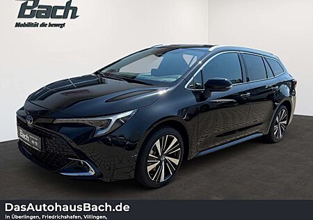 Toyota Corolla 2.0 l Hybrid TS. Teamplayer mit Technik-