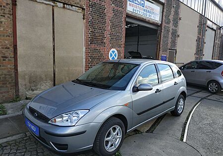 Ford Focus 1.6/TÜV NEU/Scheckheft/Klima/ALU/Winterräder