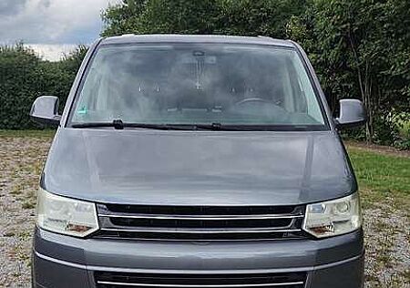 VW T5 Multivan Volkswagen Caravelle Comfortline