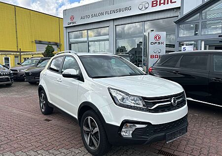 SsangYong Korando Crystal 4x2*Vollausstattung*AHK*1. Hand*wenig Km