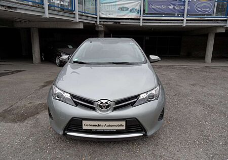 Toyota Auris Cool