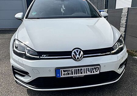 VW Golf Variant Volkswagen Golf 7.5 Facelift 1.5 TSI ACT OPF Highline, R-Line