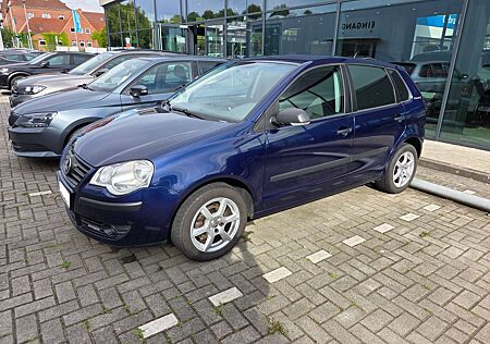 VW Polo Volkswagen IV 5-Türer 1.6 Automatik Tour