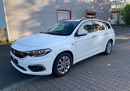 Fiat Tipo Lounge*Navi*Automatik'Kamera*Pdc*Sitzh'1Hd