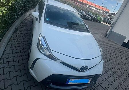 Toyota Prius + + (Hybrid) Comfort
