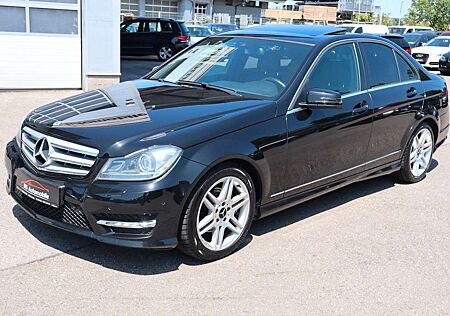 Mercedes-Benz C 250 CGI 7G Lim. AMG Line Comand_Xenon_Glasdach