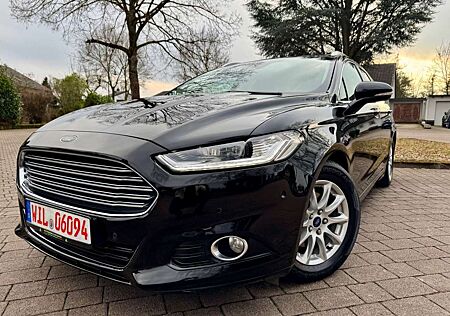 Ford Mondeo Turnier Titanium*PANO*LED*RFK*1.Hand*