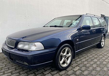 Volvo V70 2.4 5 Zylinder Klima/Teil-Leder/LM+M&S/TÜV NEU